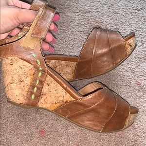 Brown wedges